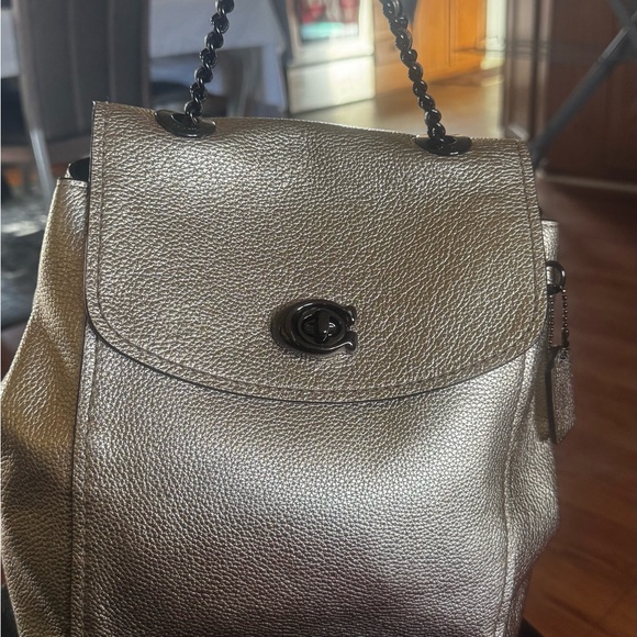 Bronze Leather Messenger Bag - Picture 4 of 9